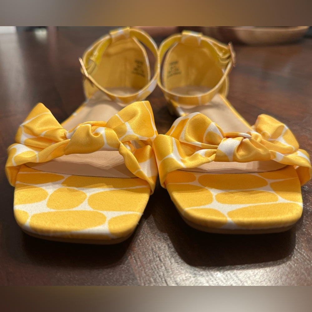Journee Collection Yellow Patterned Flats - Picture 6 of 6